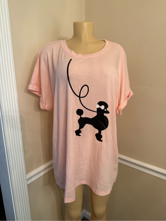 Zaful Tops - Zaful Light Pink Short Sleeve Tee with Black Poodle Graphic
